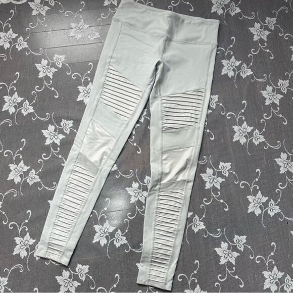 Alo Yoga Moto Leggings in Grey Sz Medium - Picture 3 of 16